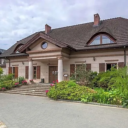Dworek Nad Pilica Inn