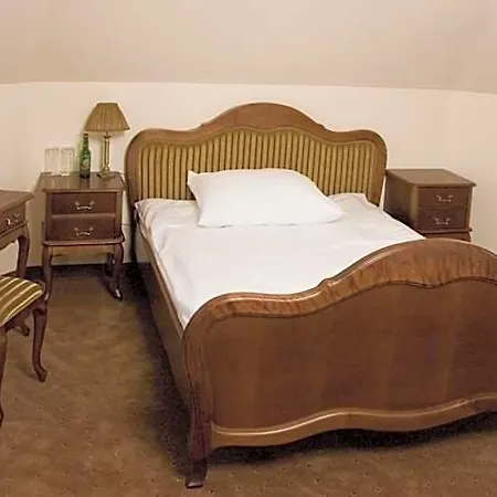Dworek Nad Pilica Inn 3*