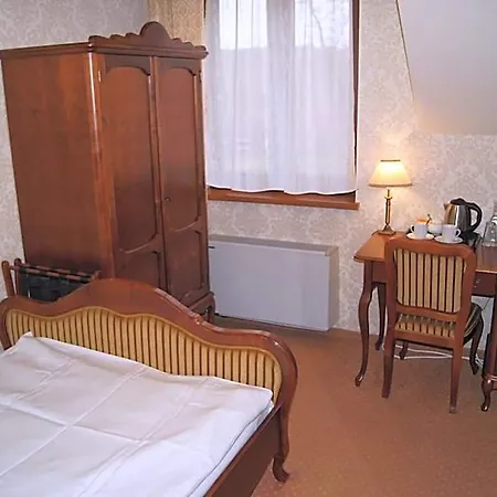 Dworek Nad Pilica Inn