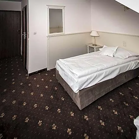 Dworek Nad Pilica Inn