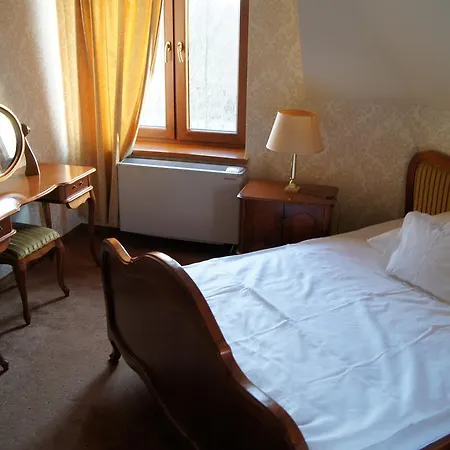 Zajazd Dworek Nad Pilicą 3*