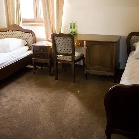 Zajazd Dworek Nad Pilicą 3*
